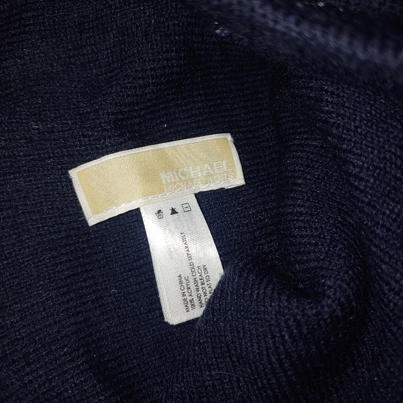 MIchale Kors navy beanie JA1168 - Picture 2 of 5